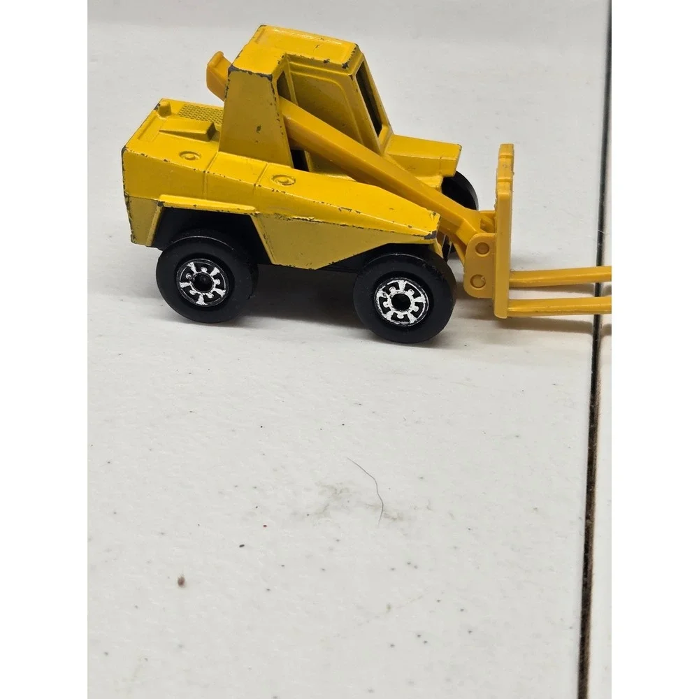 Vintage Matchbox Sambron Jacklift‎ 1977 Lesney No 48 Yellow Diecast Made England